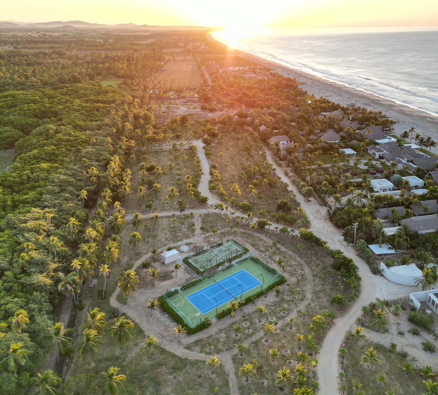 los naranjos tennis courts aerial view